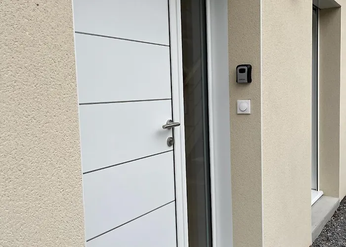 Jolie Maison Et Terrasse *